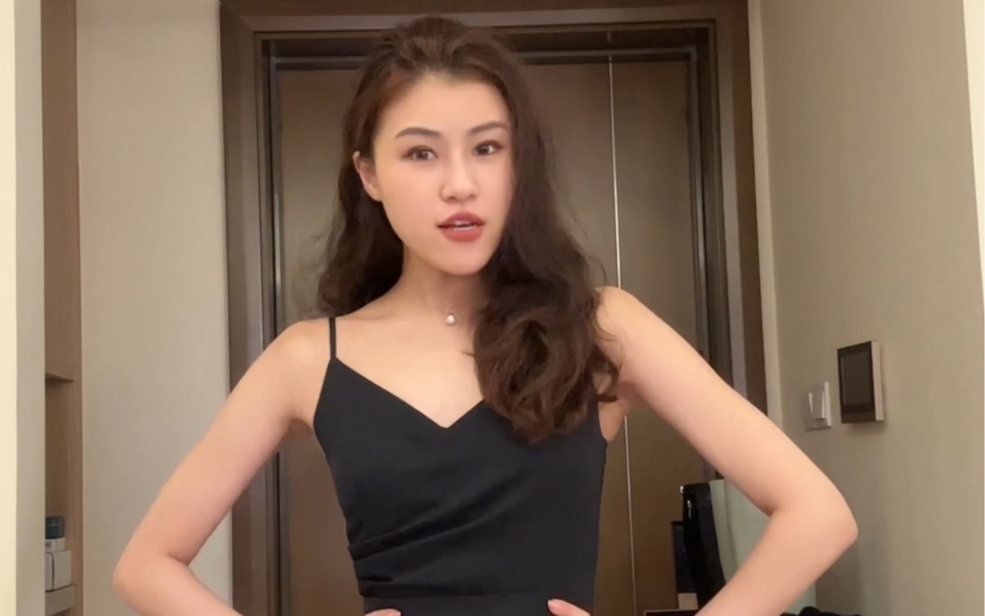 张阿星|你没见过的自带口袋的连衣裙