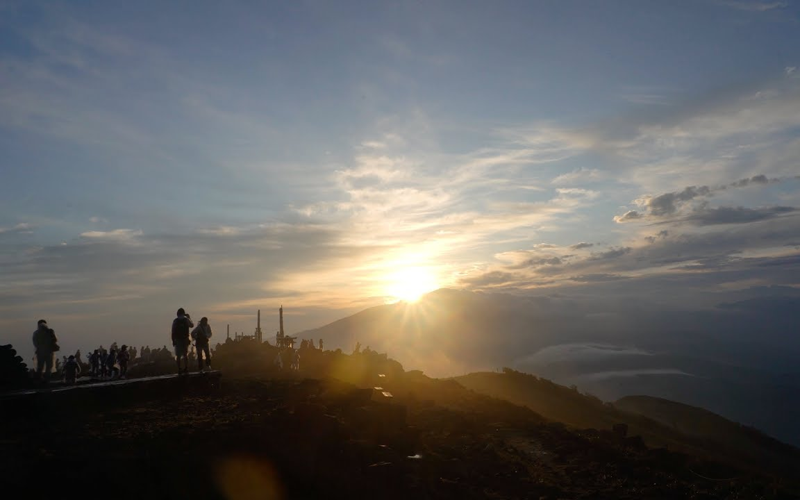 [图]4K 车山高原 云海日出 Sunrise & Sea Of Clouds At Kurumayama Highland