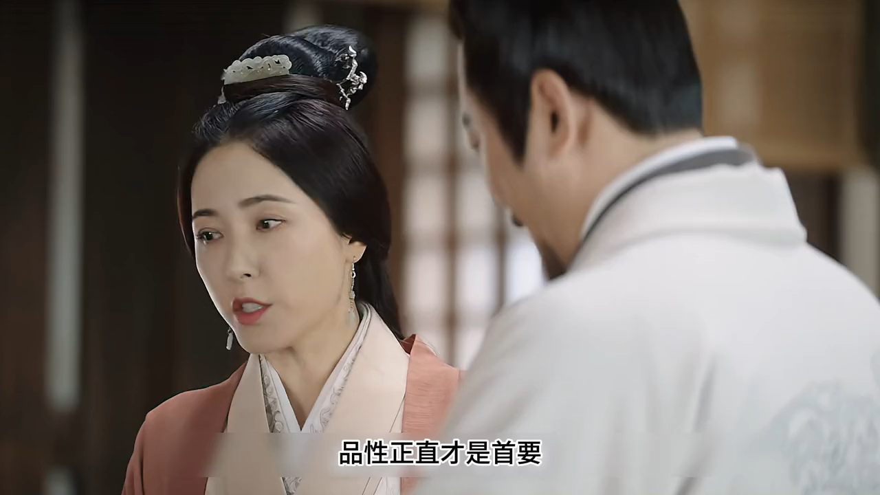 利用废木材制作秋千椅 #星汉灿烂#曾黎#郭涛#赵露思#古装#国产好剧#热