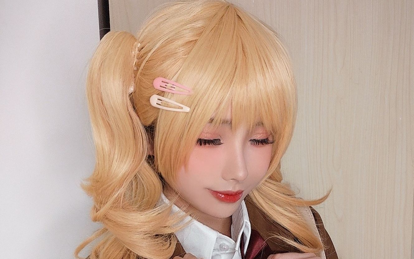 凉凉子 cos 牛头人