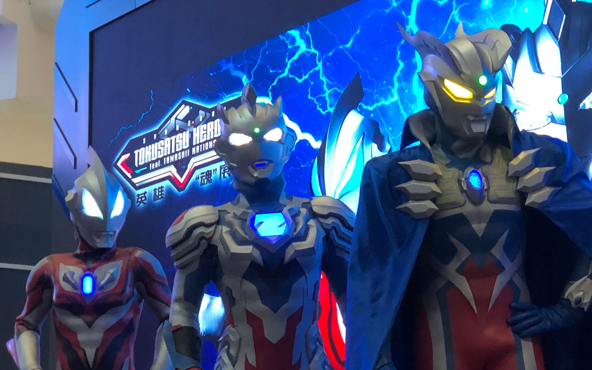 泽塔上海魂展首秀3个奥特曼同台龙哥制作舞台表演英雄魂展赛罗捷德