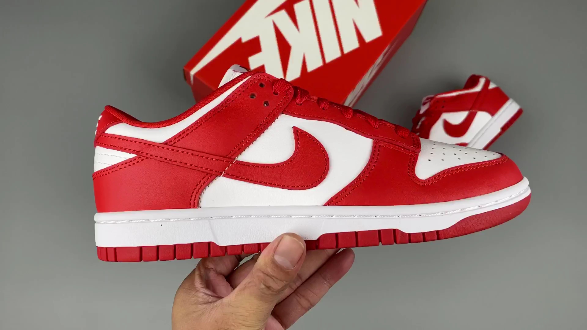 【大山制造】nike sb dunk low "university red""大学红白_哔哩哔哩