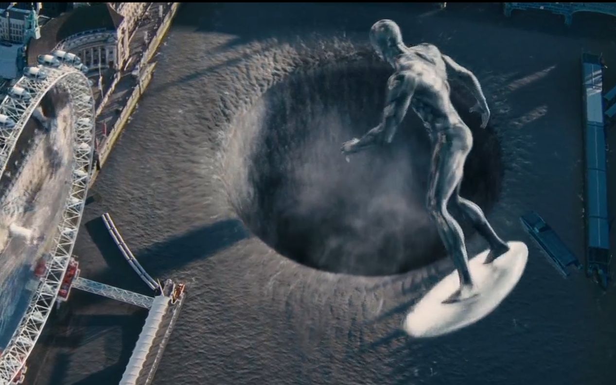 外星人侵略地球,武器却是一块冲浪板,所到的地方会引发海啸_哔哩哔哩