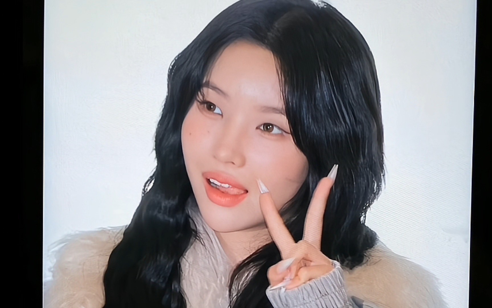 【田小娟】"以这份热爱,致你那嗳阳般的笑容" 36383937 39