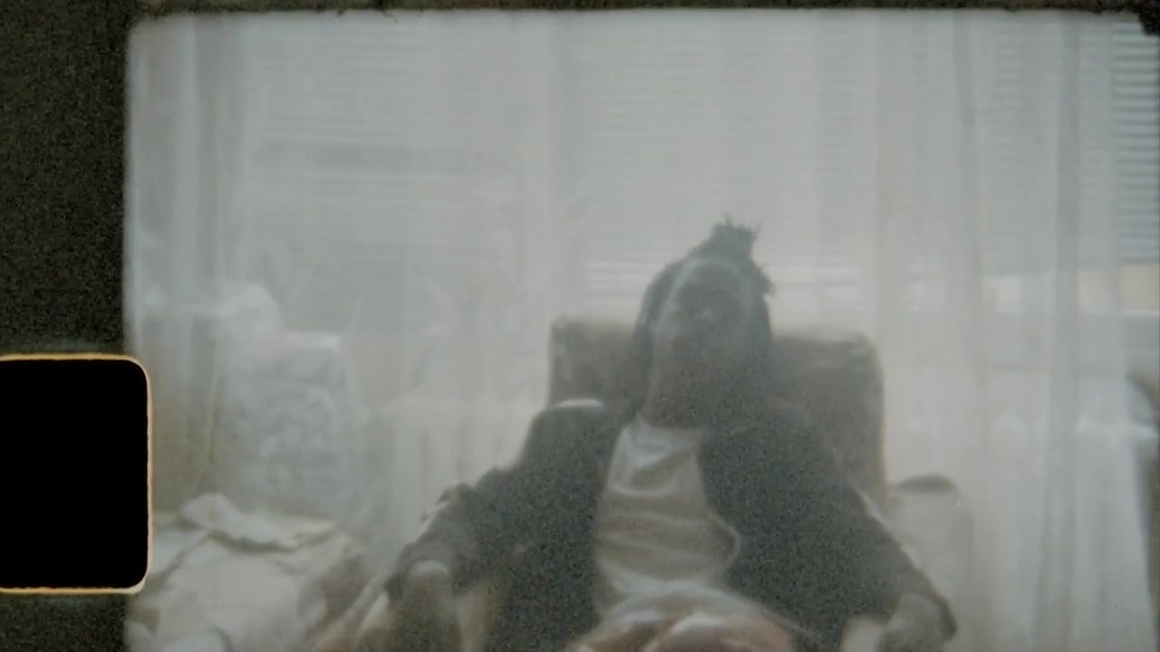 [图]Daniel Caesar - We Find Love/Blessed [Official Video]