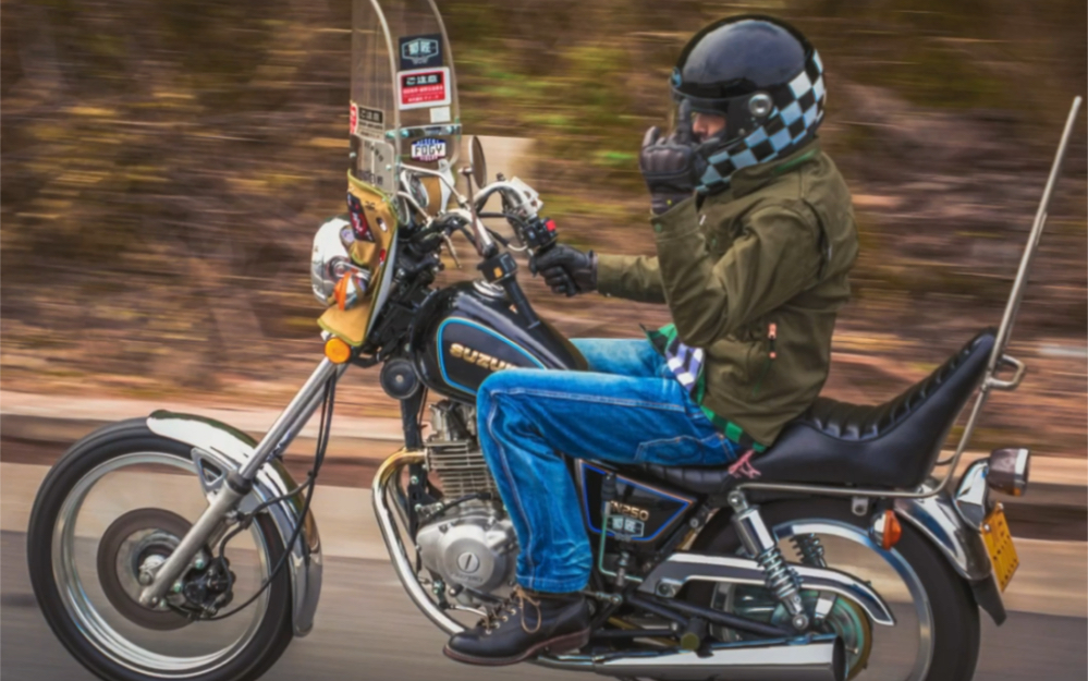 孤独车手,铃木gn250