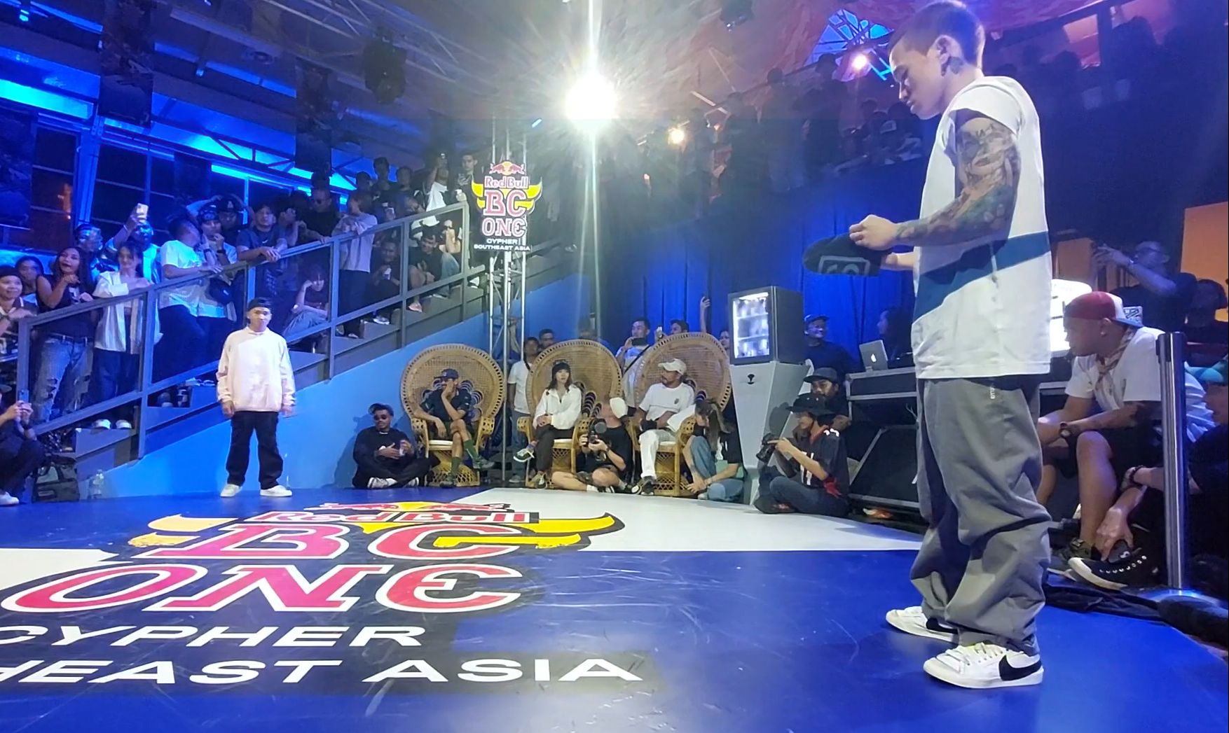 【bboy lego sam 最新红牛街舞比赛】