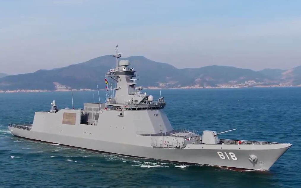 【韩国海军】大邱级护卫舰"大邱"号(ffg-818)海上航行(2020/8)