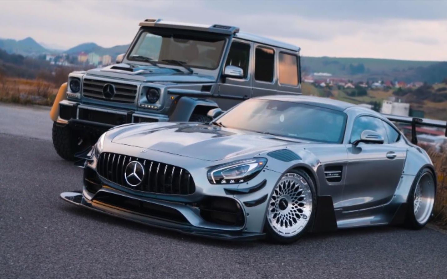 地表最强梅奔组合_ 一辆撩妹,一辆居家 i 你们说好?