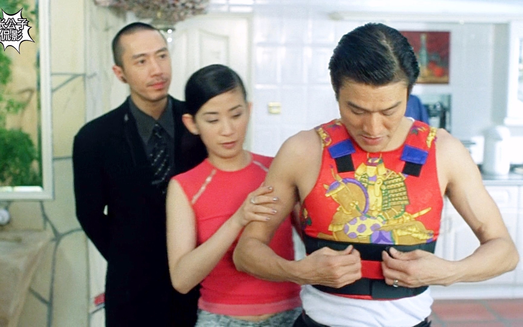 《江湖告急》:千面影帝梁家辉,演绎黑色幽默黑帮片