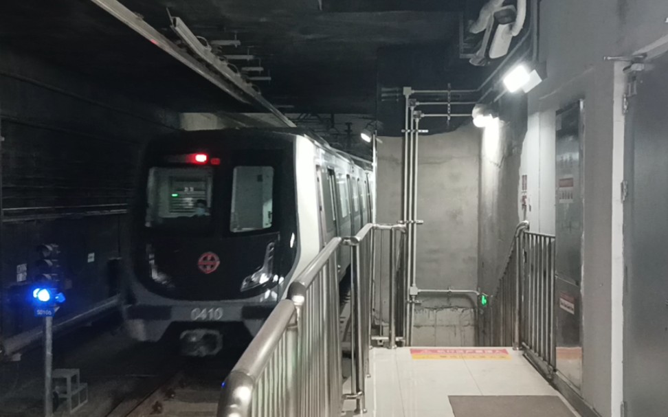 沈阳地铁3号线东塔站图片