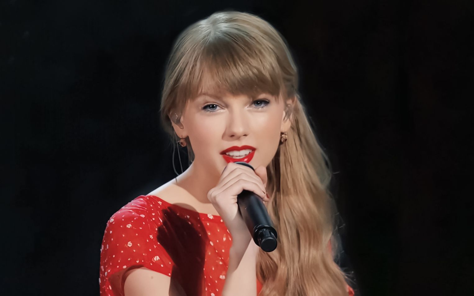 [图]【Taylor Swift】[4K修复] Begin Again (CMA Awards 2012)