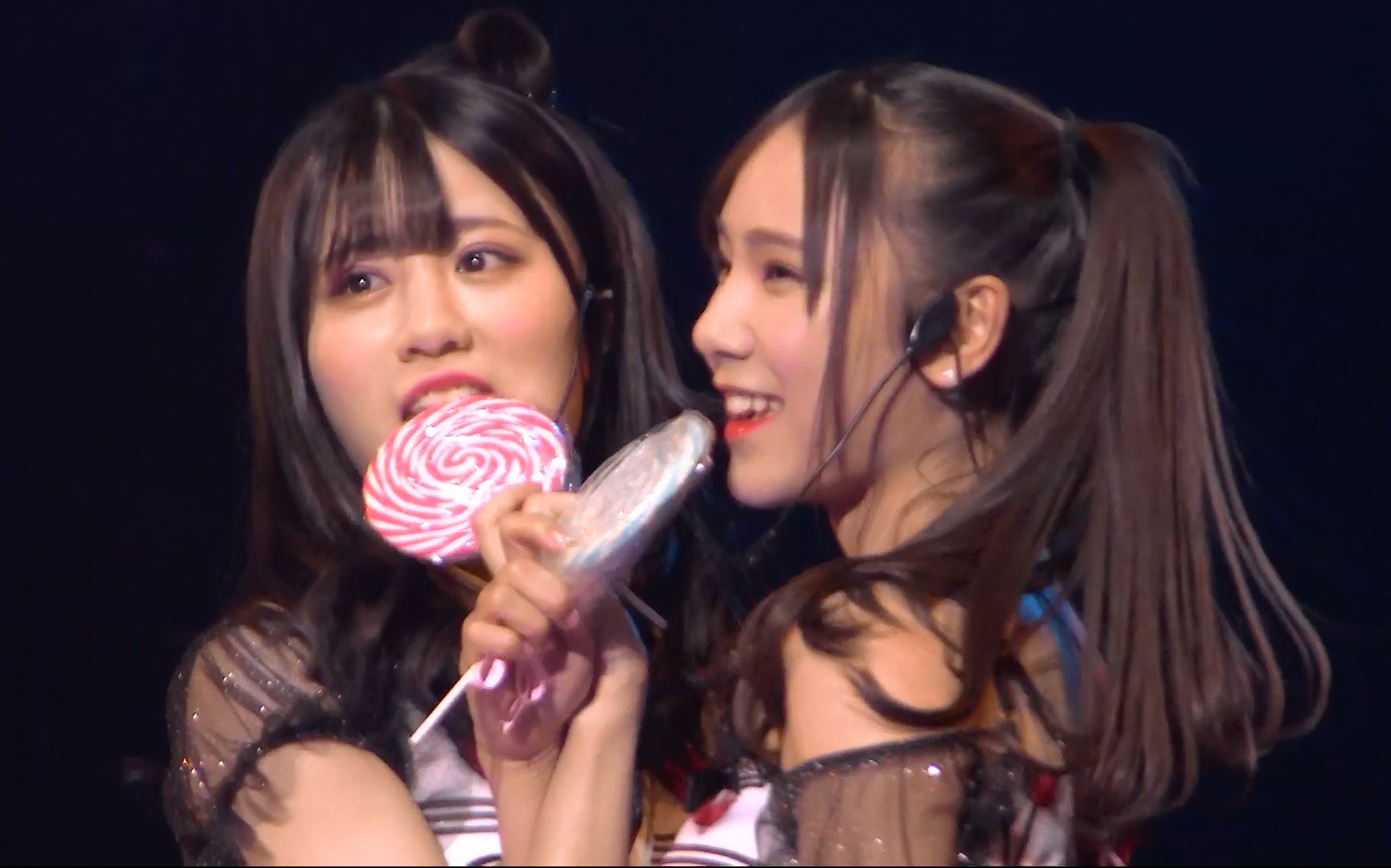 【gnz48左佳】2018b50预热场表演《蠢蠢》及后台花絮