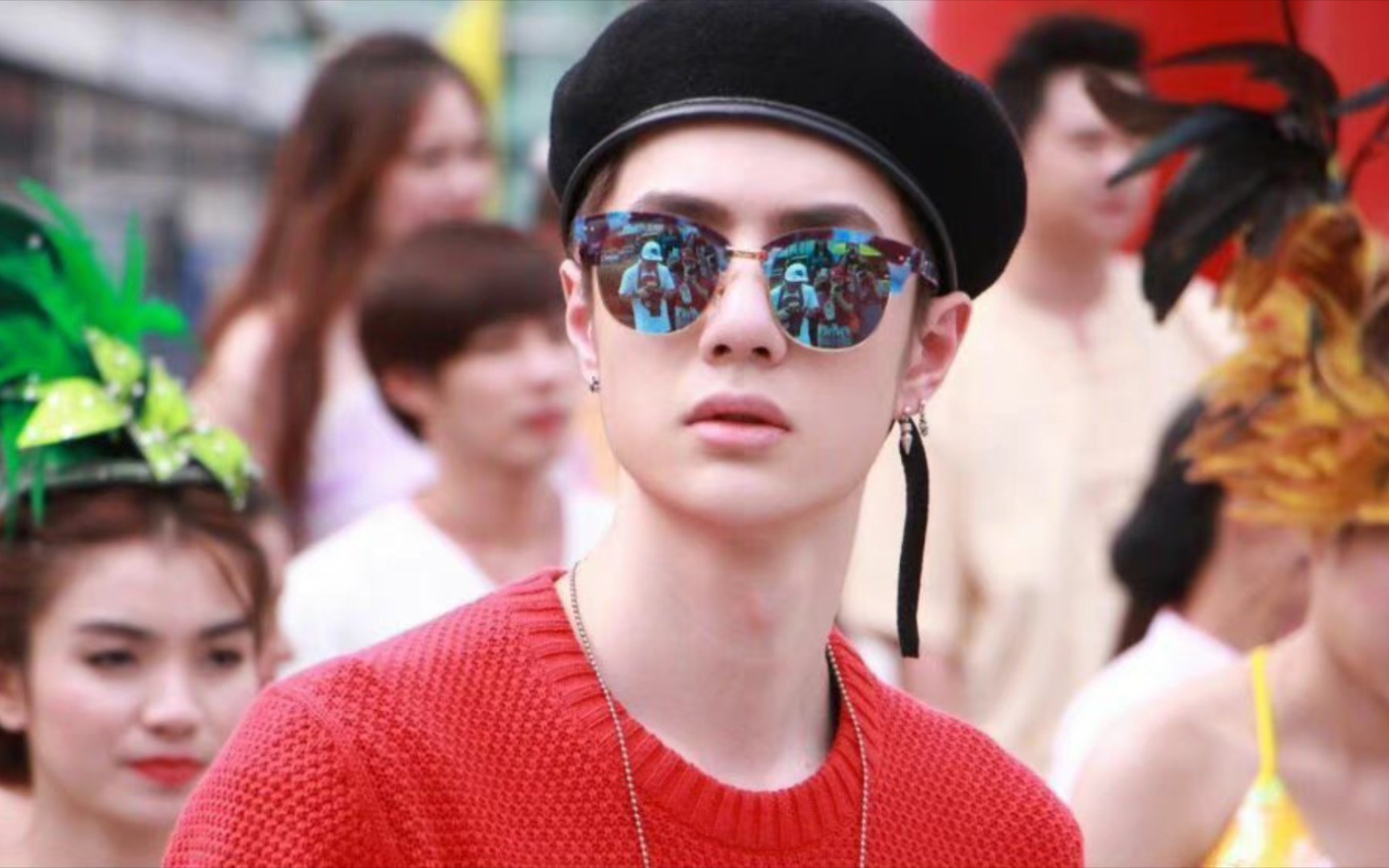 活动作品王一博大型蹦迪现场