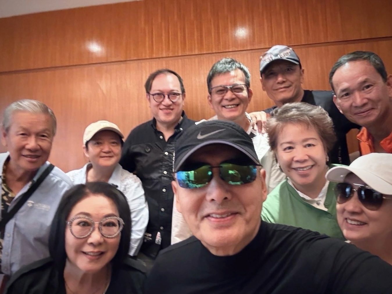 20241025 苗侨伟戚美珍周润发黄日华李司棋刘江等跑步聚会