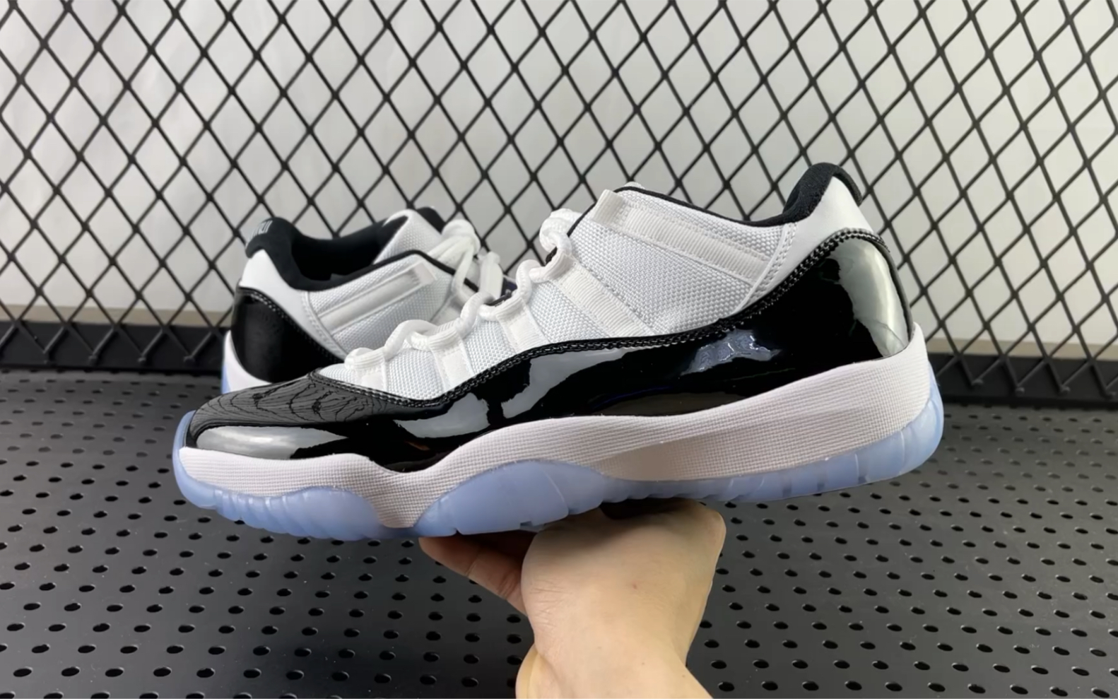 aj11黑白低帮!尺码40-47.5!同品质价位没有之一的产物!