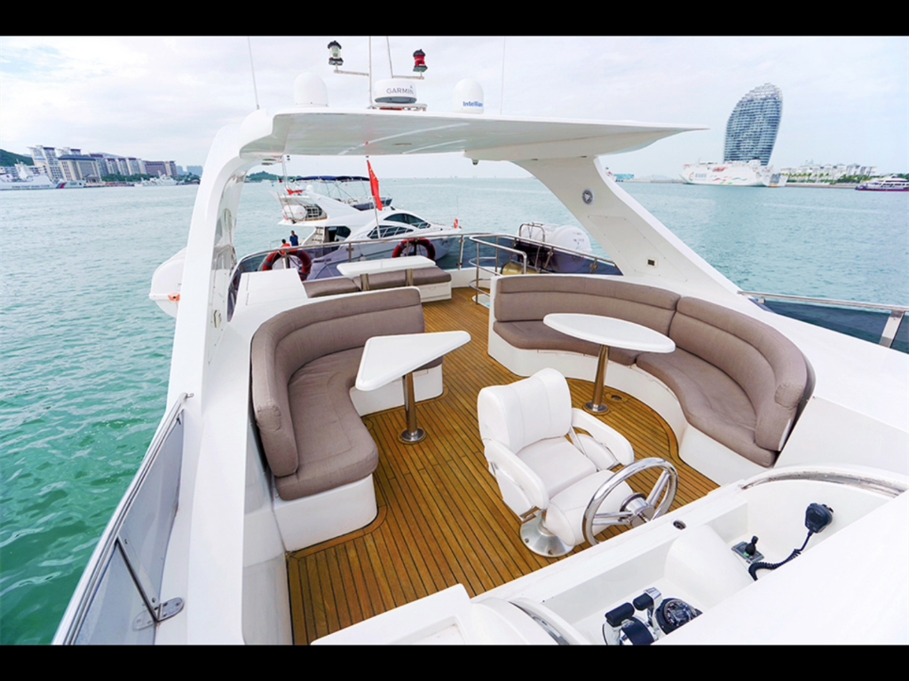 海南游艇出海体验豪华商务游艇