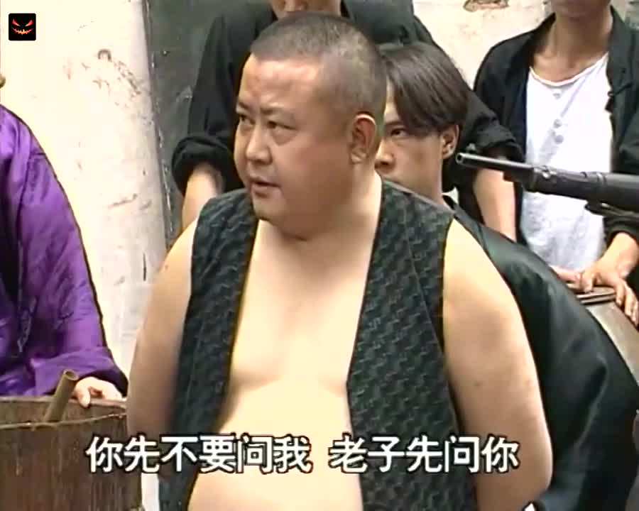 司令:傻儿司令微服私访,发现赈灾大米被替换成糟糠,好看了!