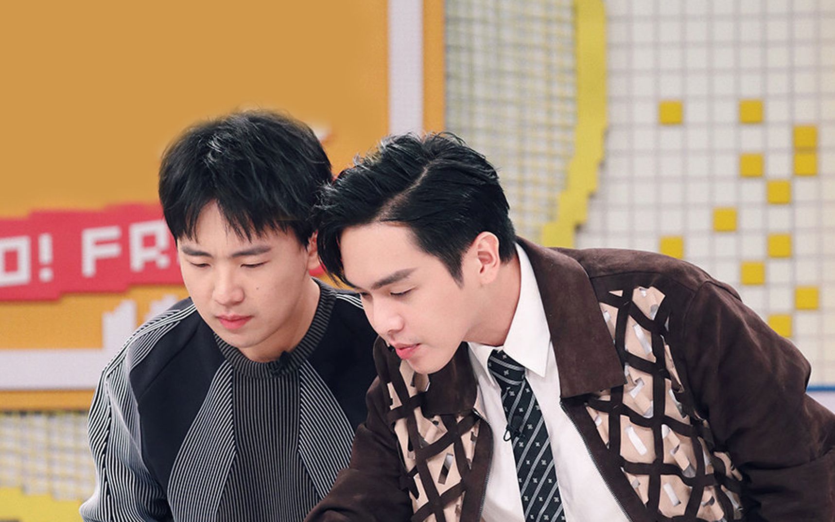 张若昀郭麒麟合体"说相声"!