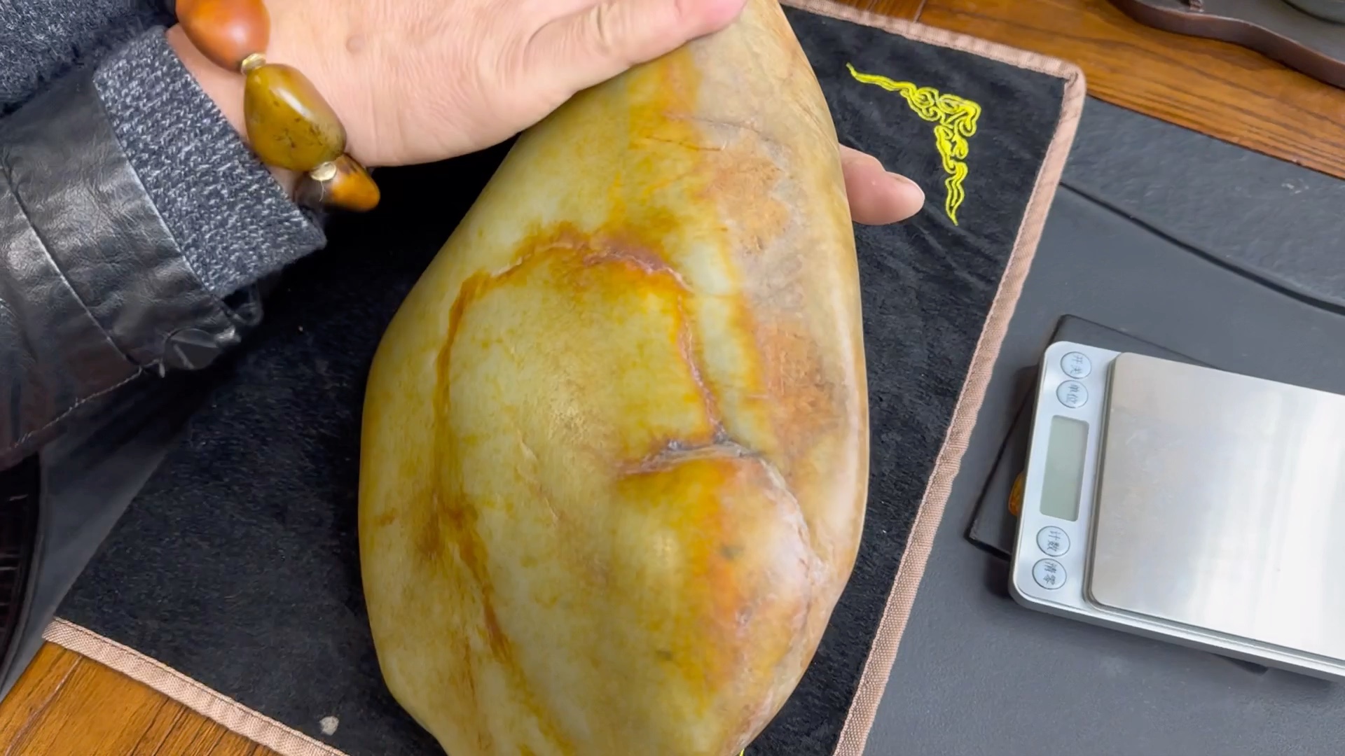 新疆和田玉籽料原石