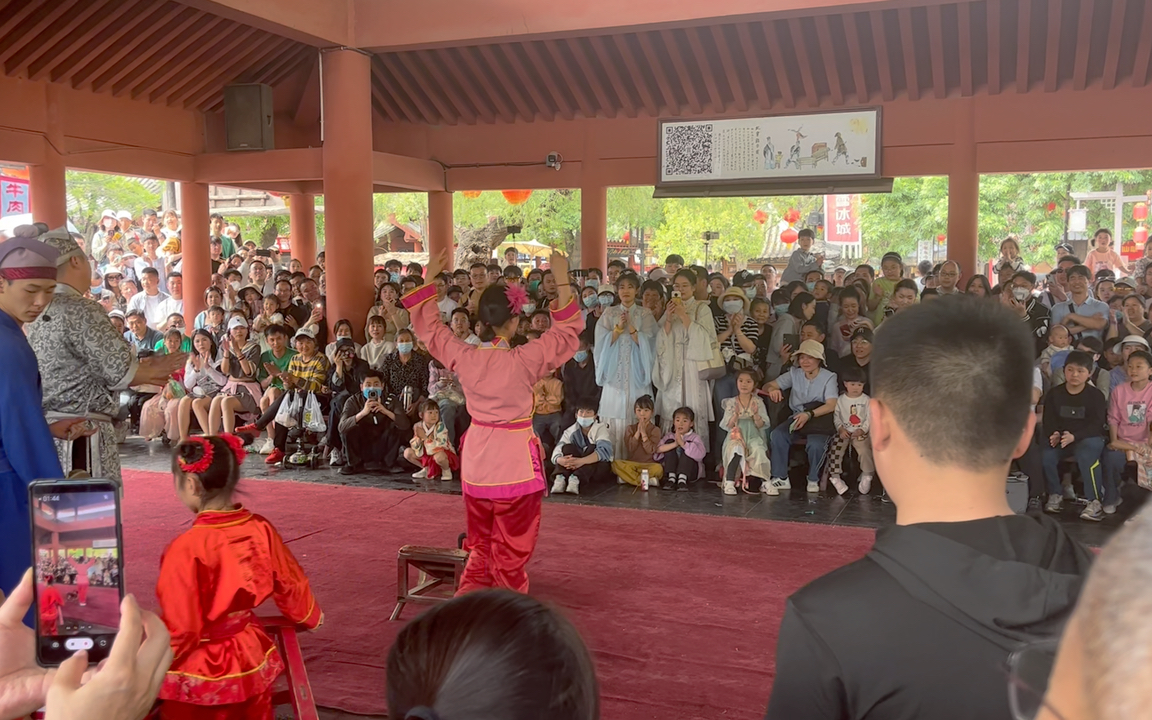 开封 清明上河园 民间幻术(魔术)脚上功夫-头接盘子-下腰-大变活人