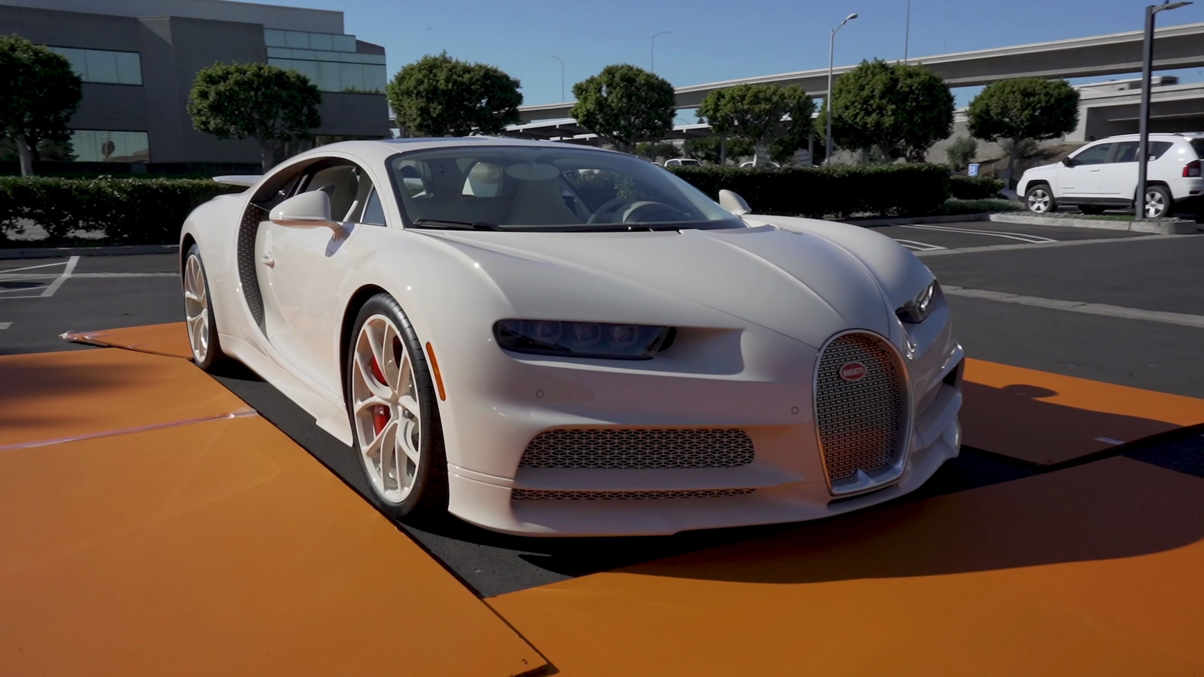 土豪mannykhoshbin4k我的爱马仕布加迪终于到了thehermesbugattiis