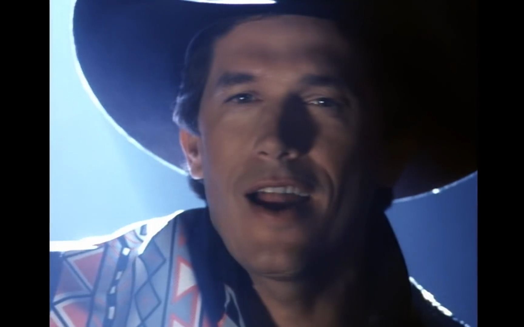 [图]经典神曲《I Cross My Heart》George Strait 1992年《Pure Country》发行中的一首歌曲 1080P高清修复