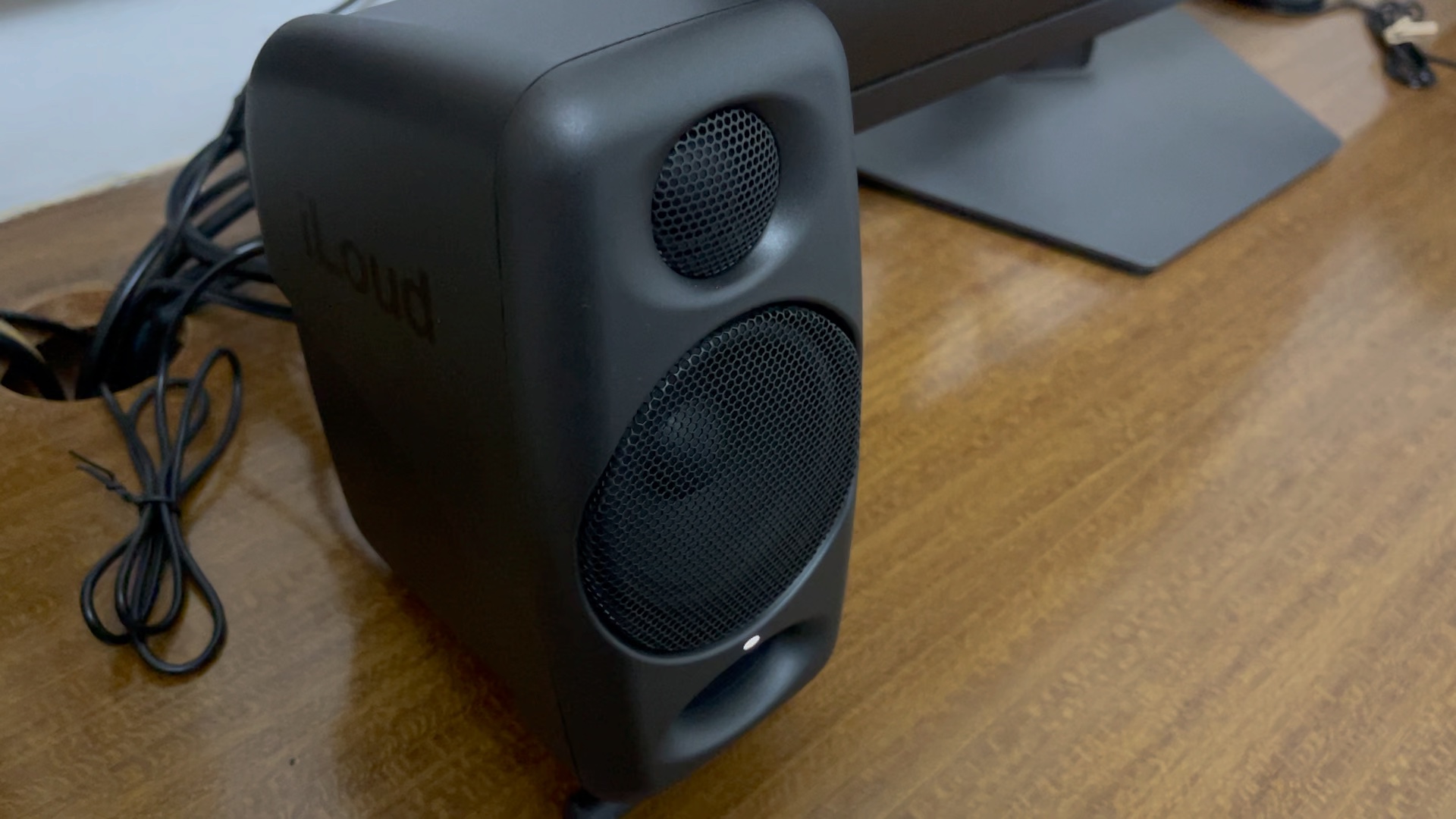 iloud mm音响底噪声…不知道正不正常_哔哩哔哩_bilibili