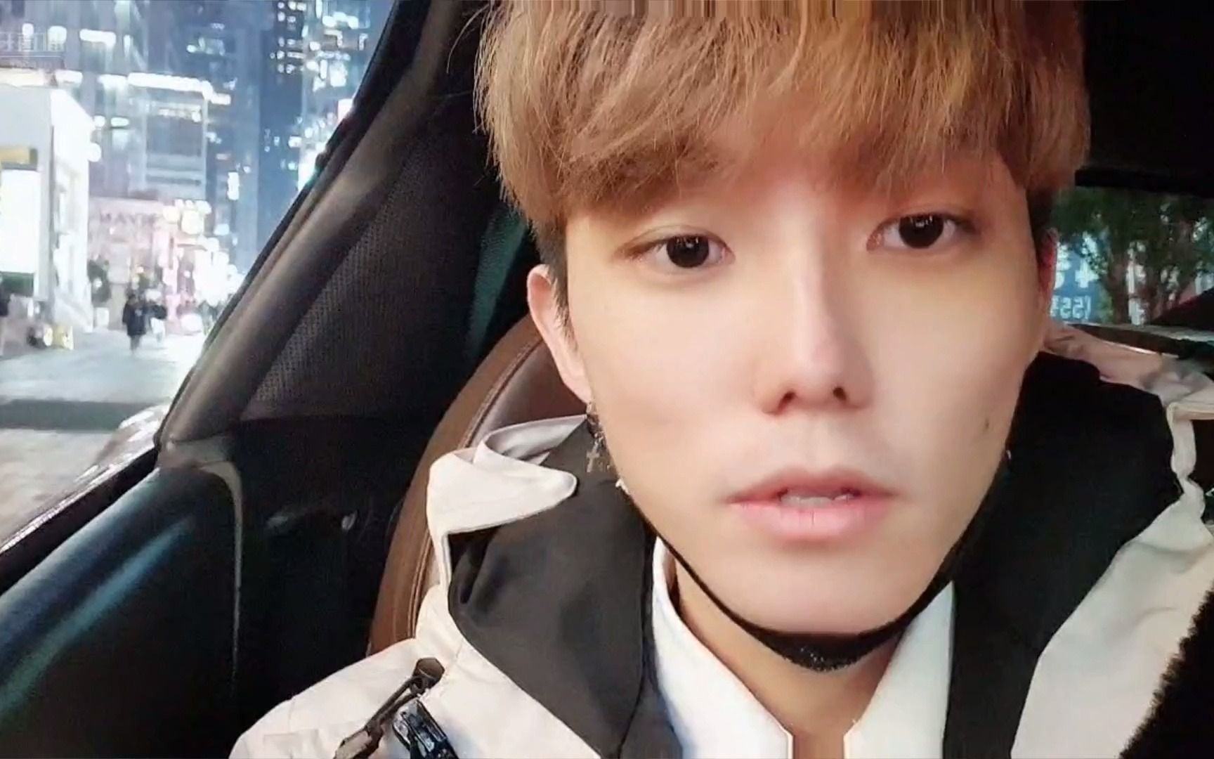 虎牙李俊202133首尔跑车出租车