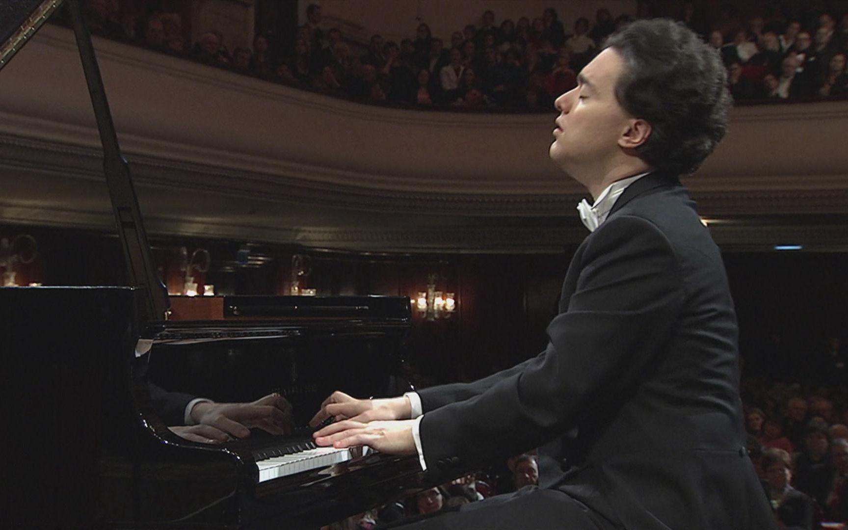 [图]【古典】Evgeny Kissin - 肖邦“c小调练习曲（革命）”