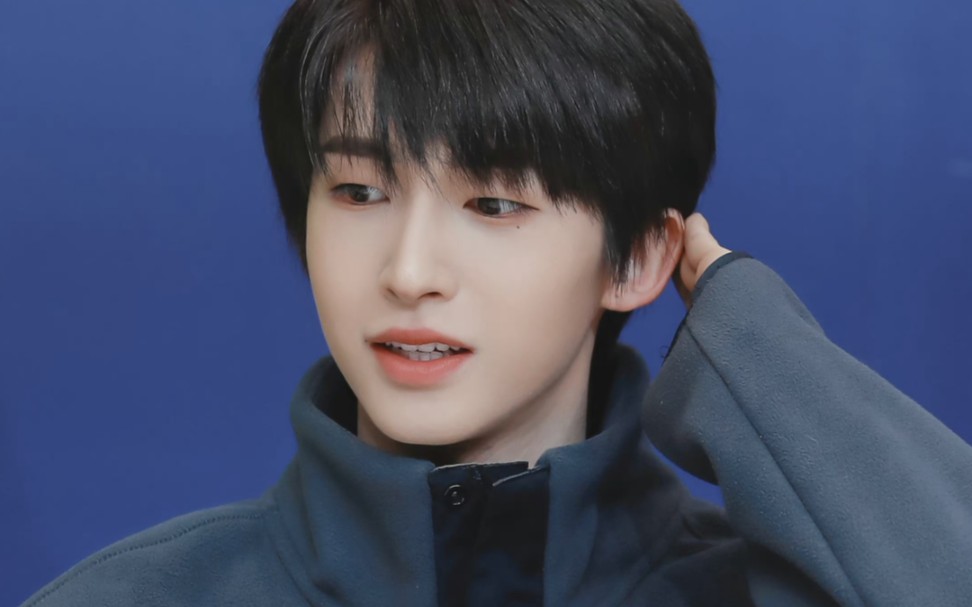 【into1刘宇】宇小波发疯文学 一句话让桃系师哥为点睛打歌(直拍focus