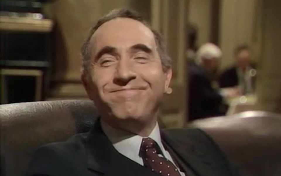 是大臣首相欣赏全剧汉弗莱的长难句