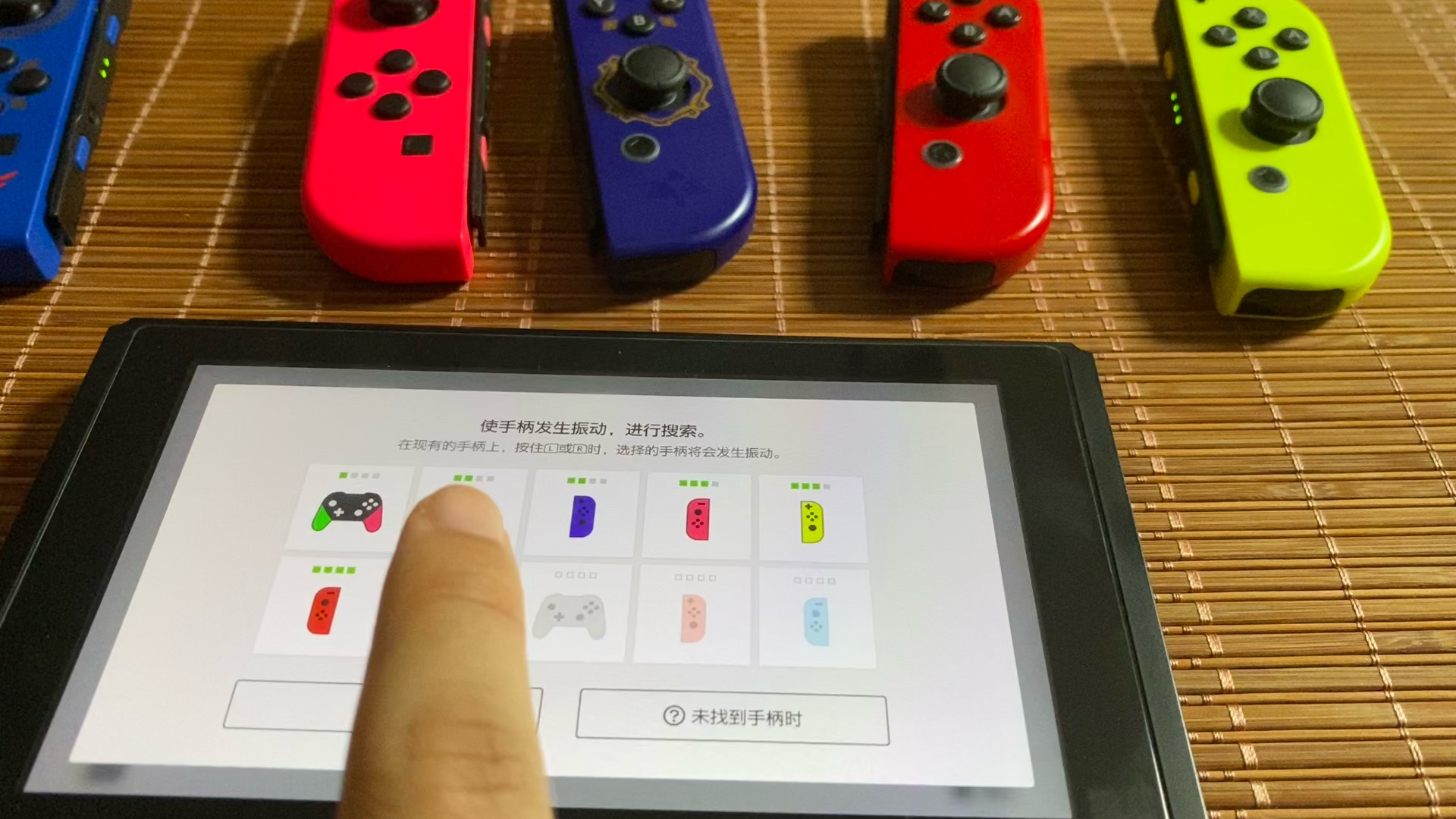 家人们!这joycon震动声,是正品吗?我已经分不清楚了哔哩哔哩bilibili