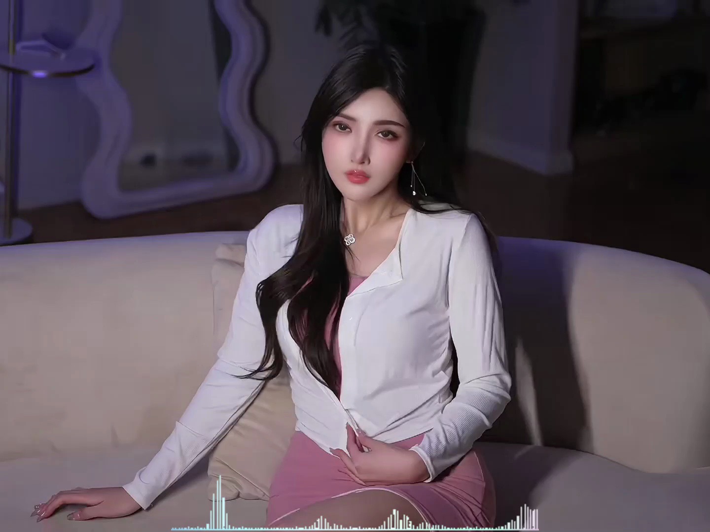 《白月光与朱砂痣》 大籽,「得不到的美好 总在心间挠」