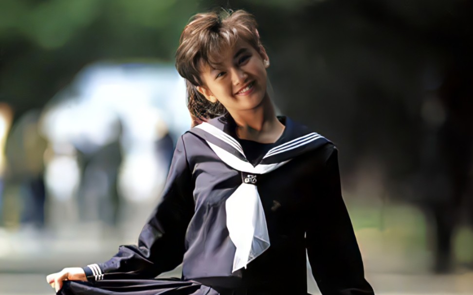 1992年,从"摇滚偶像歌手"到"音乐剧女演员"的蜕变. 本田美奈子