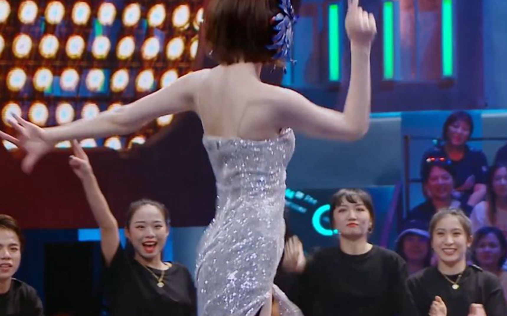 想不到刘诗诗跳舞才高级!一舞封神美到窒息,吴奇隆真是捡到宝了