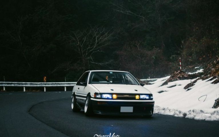 藤原拓海自然吸气86对比秋山涉涡轮86马力相差2匹_哔哩哔哩_bilibili