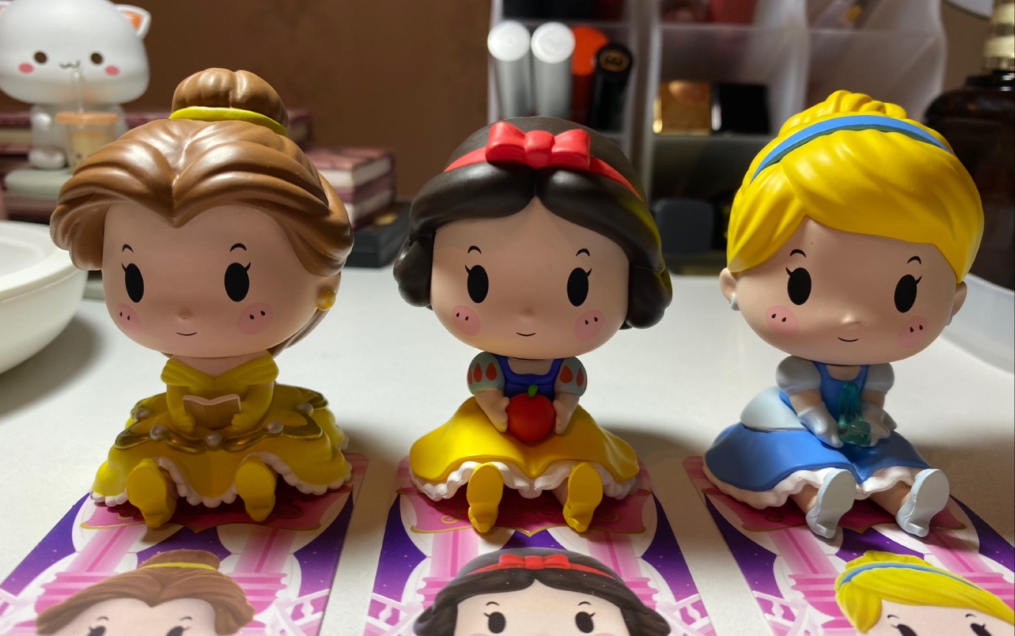 开箱泡泡玛特popmart盲盒迪士尼公主系列迪士尼坐坐家族系列2贝儿公主