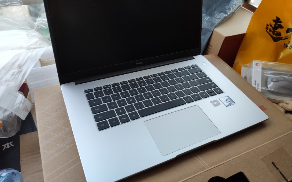 华为matebook15锐龙版集成显卡玩英雄联盟