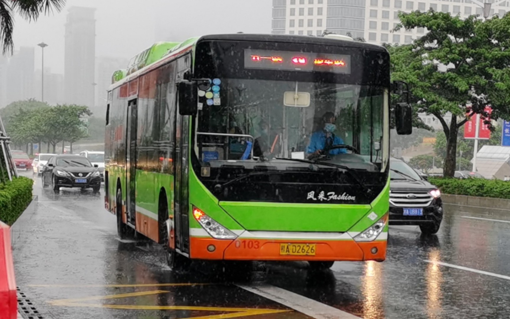 (继续诈尸的中通cng)南宁市 南宁邕城公交39路 五一站方向 中通cng