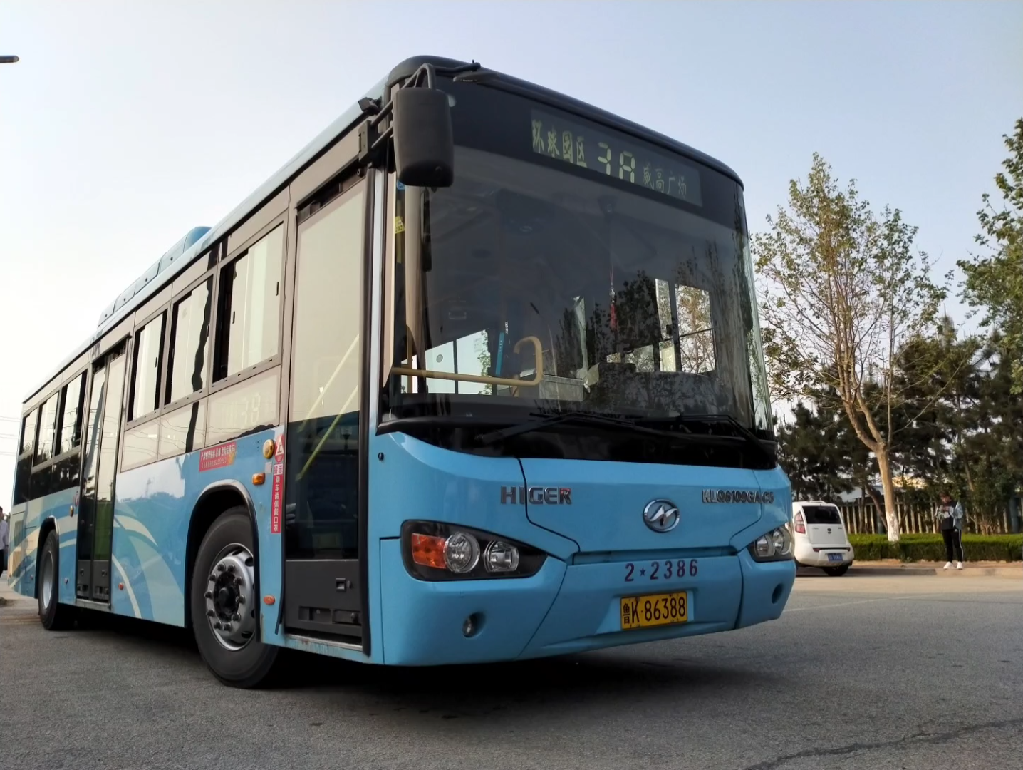 间隔超长的威海市区线威海公交集团38路前方展望pov