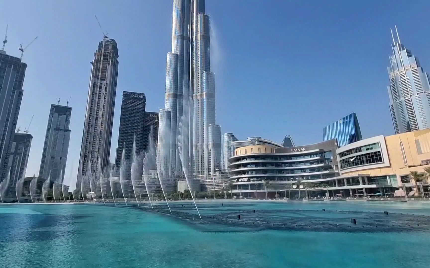 迪拜 哈利法塔 音乐喷泉