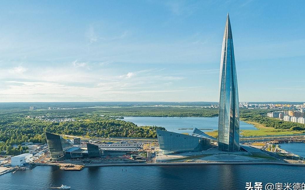 俄罗斯圣彼得堡的夜晚和夏天很有现代国际范时代感超美