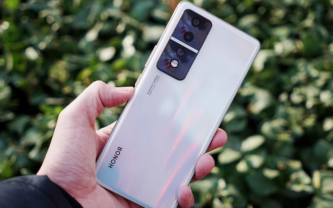 3599 元,荣耀 80 pro 直屏版售价出炉!搭载骁龙 8p 双扬声器!