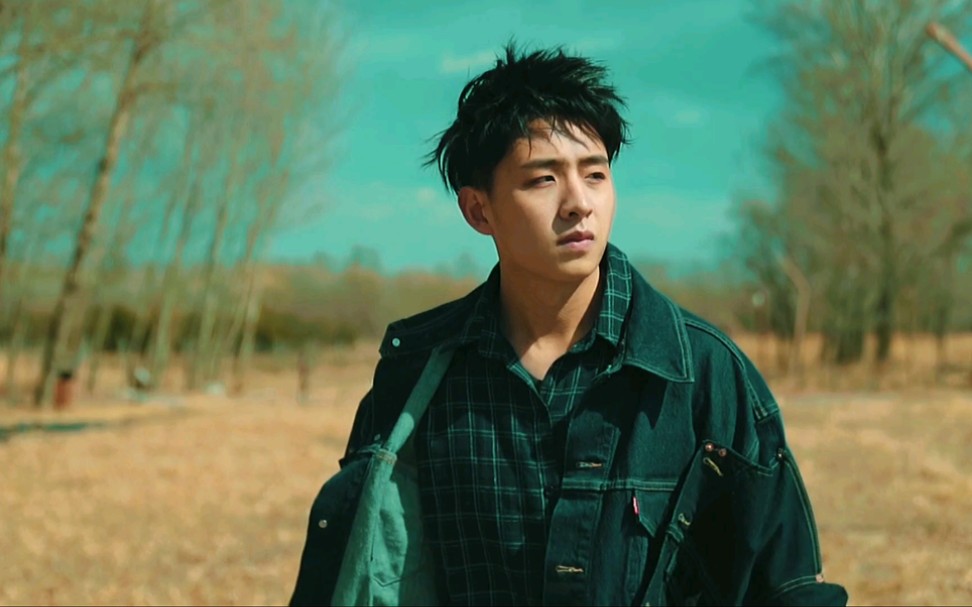 《火光》焦迈奇|人生本来就是一场不孤独的仗,我们相伴,你大可放心