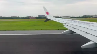 国航波音737MAX8（注册号B-1221）执行CA4546南京禄口-重庆江北南京禄口机场起飞