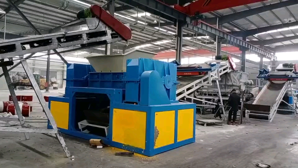 大型工业固废压块机生产线,破碎粉碎成型全套设备安装完毕