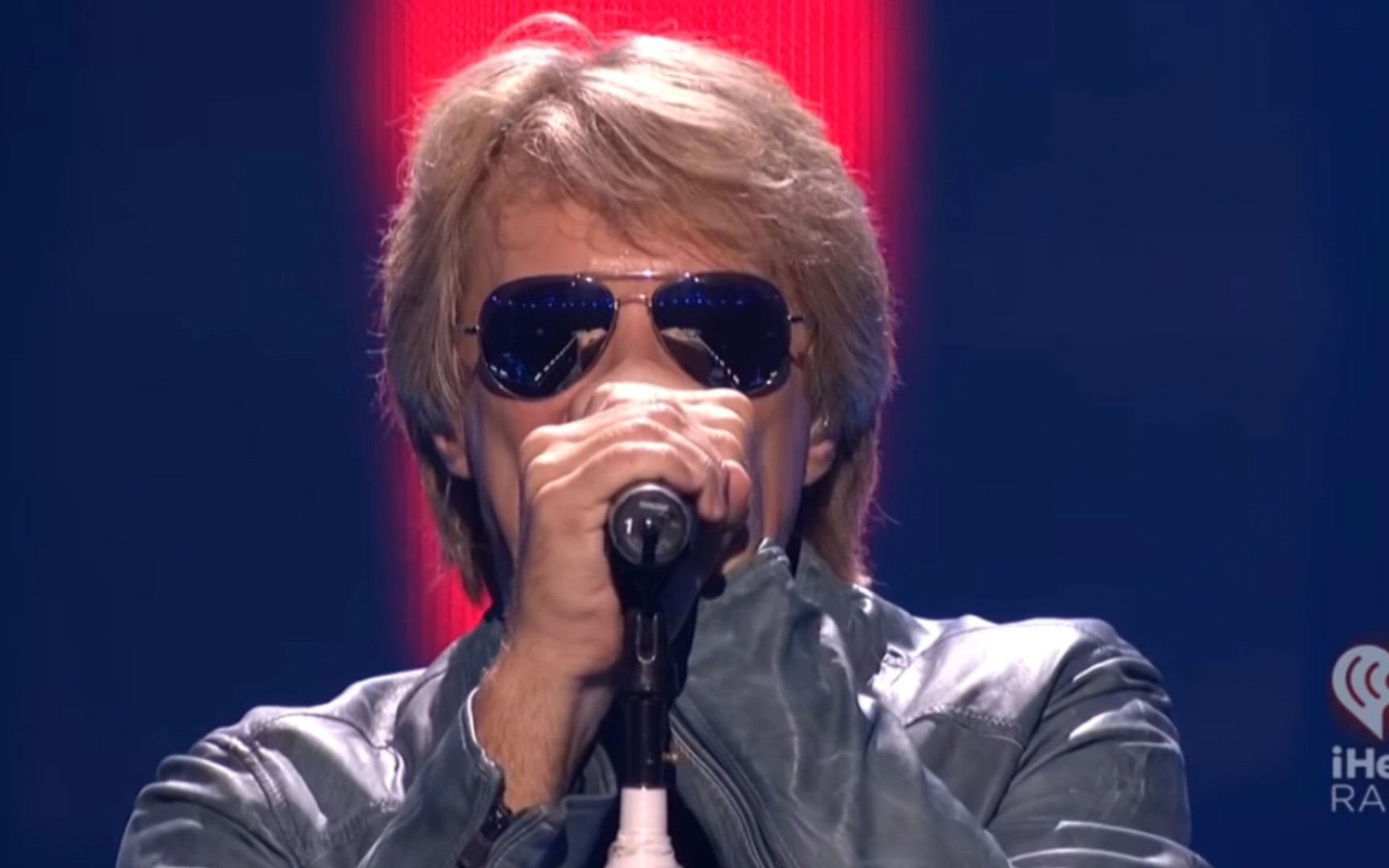 [图]Bon Jovi - It's My Life (iHeart Radio高清现场 2012)