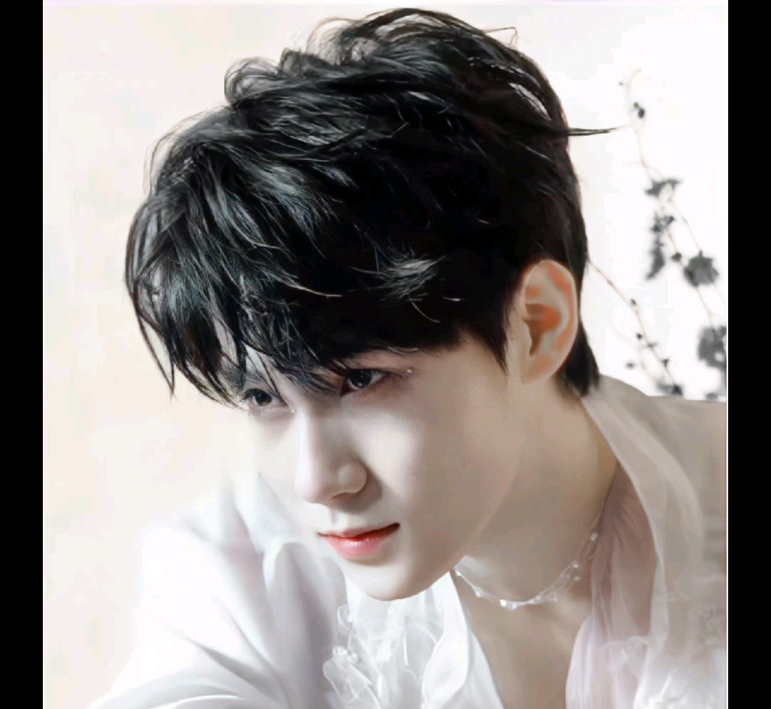 我双标啊,张真源超级好看