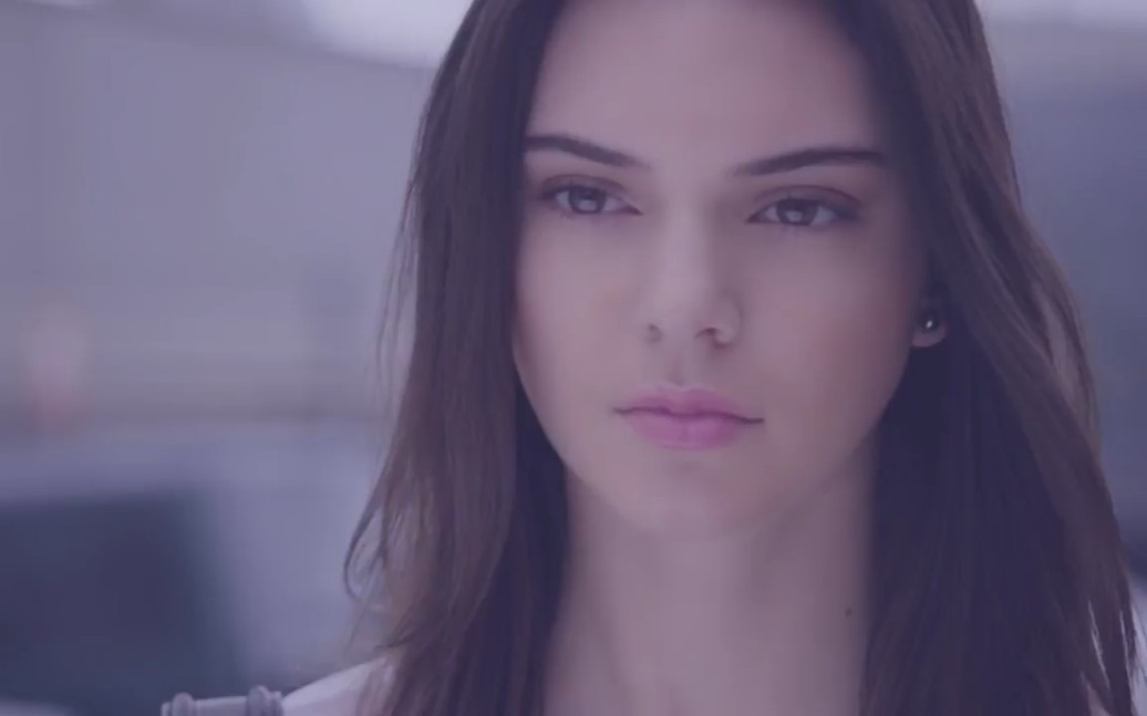 美丽女孩肯豆 Kendall Jenner(肯德尔ⷨ鹧𚳩哔哩哔哩bilibili